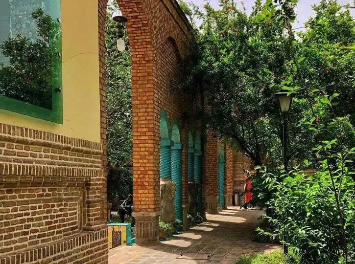 تصاویر؛ خشت های خانه مقدم بوی عشق می دهند؛ وقتی معماری ایرانی و فرنگی عاشق می شوند