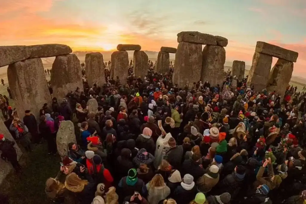 تصاویر؛ افشای راز «استون هنج» پس از 5 هزار سال؛ نحوه جابجایی سنگ های مرموز از ولز کشف شد!