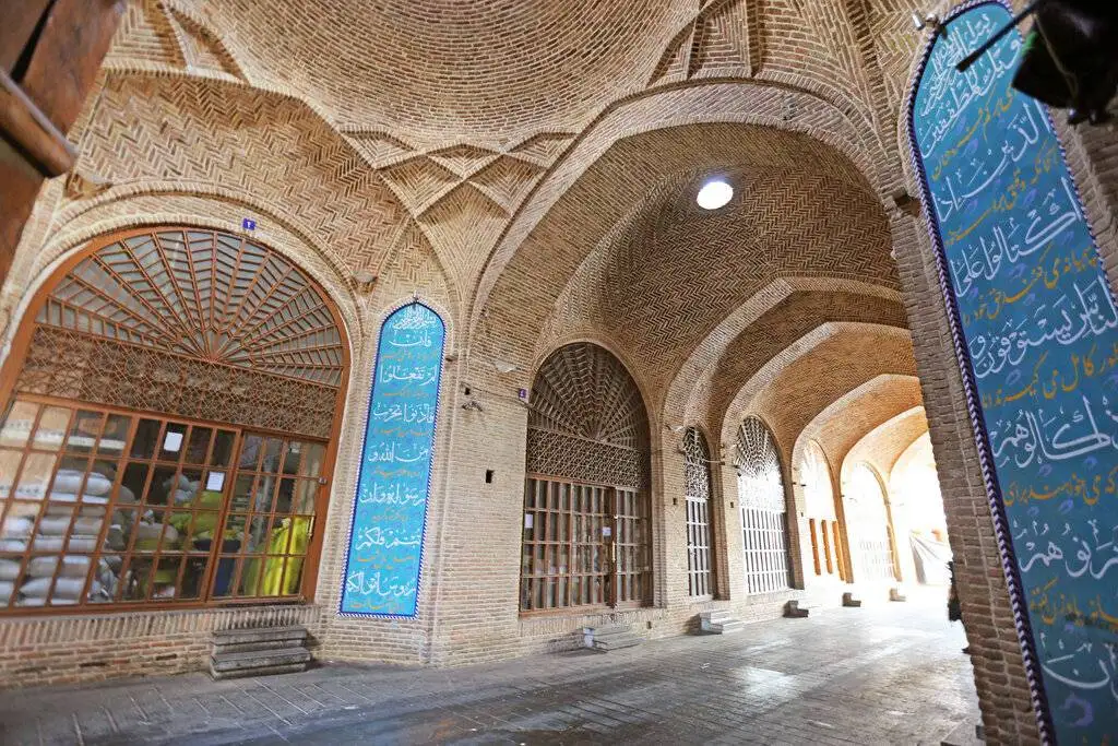 تصاویر؛ گردش تاریخی در کاروانسرای خانات