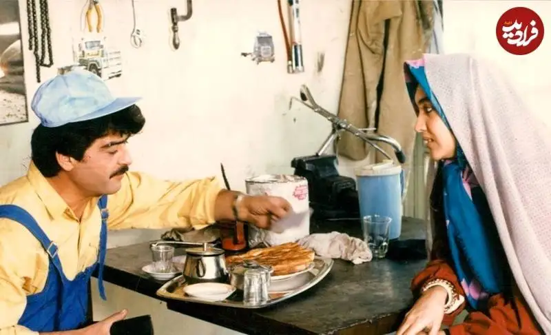 عکس؛ سفر به تاریخ؛ چهرۀ «کیان ایرانی» (مختارنامه) در 43 سالگی در کنار «نیکی کریمی»؛ سال 1368