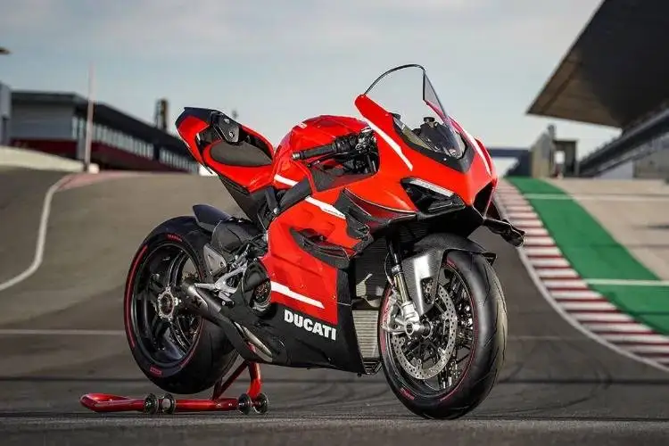 تصاویر؛ سریع ترین موتورسیکلت های جهان در سال 2025