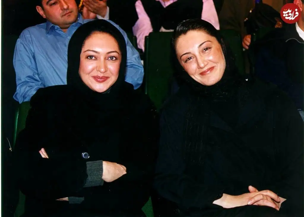 عکس؛ سفر در زمان؛ «نیکی کریمی در کنار هدیه تهرانی» در یک مراسم؛ 24 سال قبل