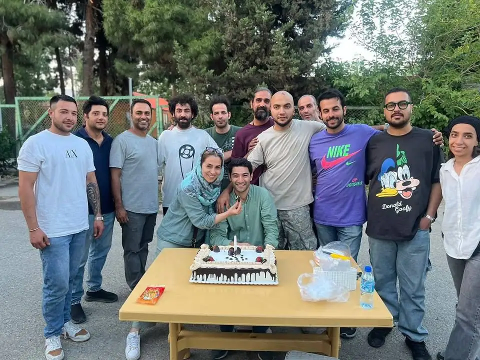 تصاویر؛ جشن صمیمانه عوامل تاسیان بعد از اتمام سریال