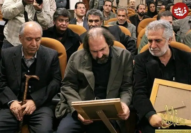 عکس؛ سفر به تاریخ؛ «زربی، غلام مختار» در کنار «داوود میرباقری» در مراسم تجلیل از مختارنامه