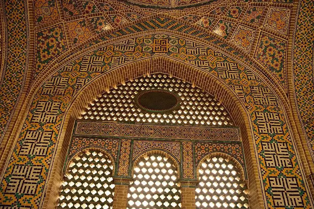 تصاویر؛ سفر در زمان؛ عمارتی که نخست وزیری آن را ساخت و نخست وزیری در آن به قتل رسید؛ مسجد سپهسالار نگین عصر ناصری