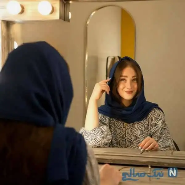 روز جمعه با هنرمندان برتر سینما / الهام نامی در شکارگاه؛ مهراوه شریفی نیا و محمدرضا فروتن در افتتاحیه جشنواره ٢5؛ بهنوش طباطبایی در سووشون؛ کیسان دیباج و دارا حیایی در نمايش شب امتحان؛ آیتک سلامت؛ سروش جمشیدی و پسرش و مجید مظفری در « از یاد رفته »