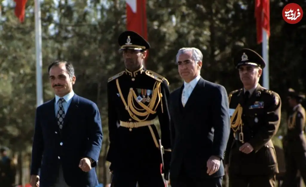 عکس؛ سفر در زمان؛ «محمدرضا پهلوی و ملک حسین پادشاه اردن» در تخت جمشید؛ سال 1350