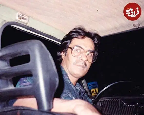 عکس؛ سفر در زمان؛ «خسرو شکیبایی» در حال رانندگی با رنو 5 شخصی اش؛ دهه 60