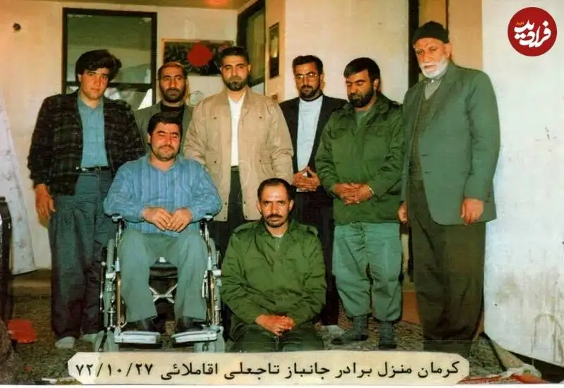 عکس؛ سفر به تاریخ؛ «سردار سلیمانی» در 37 سالگی در منزل یک جانباز کرمانی؛ سال 1372