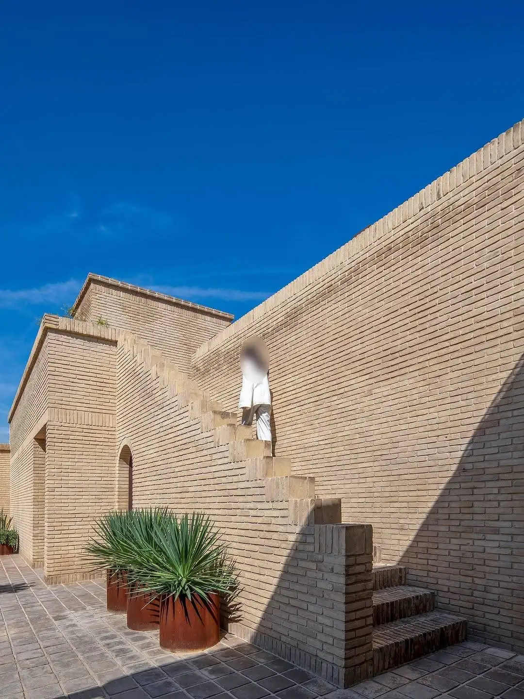 تصاویر؛ احیای معماری ایرانی در قلب شیراز؛ بوتیک هتل سنگ سیاه