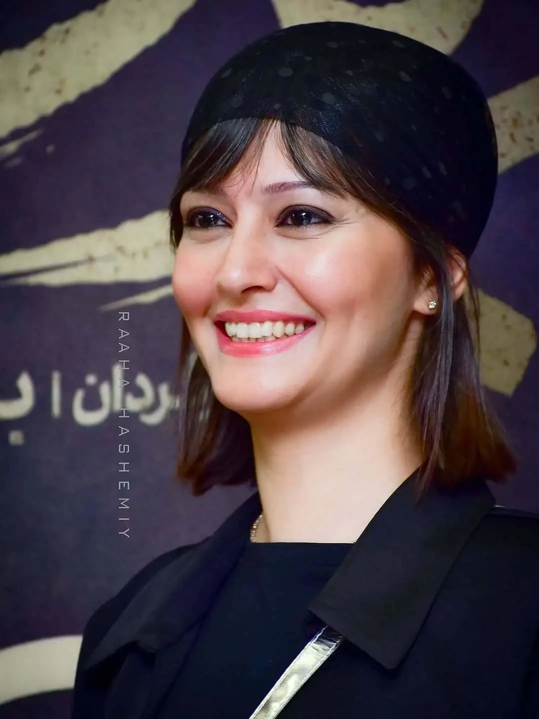 تصاویر؛ پردیس احمدیه با ظاهری متفاوت در اکران مردمی سریال «از یاد رفته»