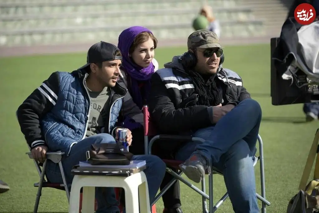 عکس؛ سفر در زمان؛ «مهدویان، ساعد سهیلی و زیبا کرمعلی» در پشت صحنه فیلم لاتاری؛ سال 96