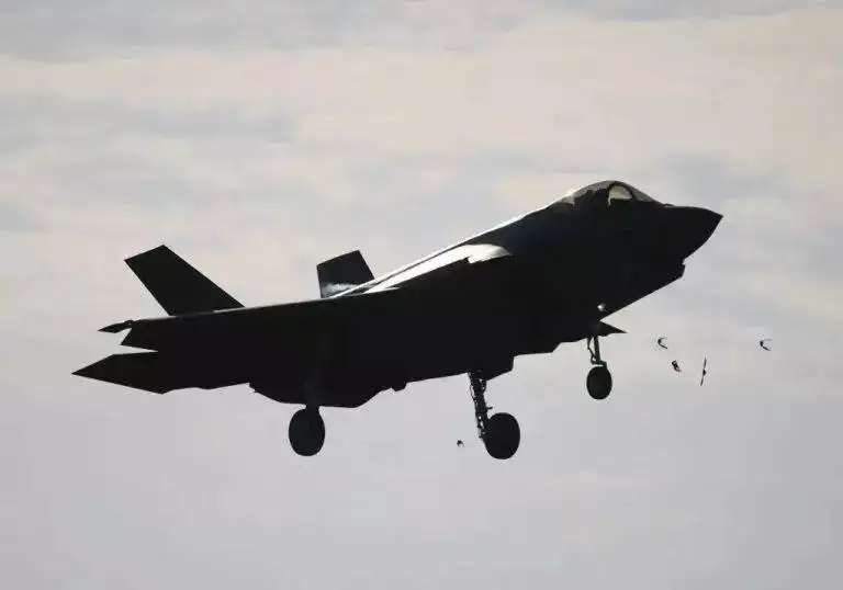 تصاویر؛ مروری بر 5 جنگنده نسل پنجم پیشرفته دنیا: از چنگدو j-20 تا f-22 رپتور