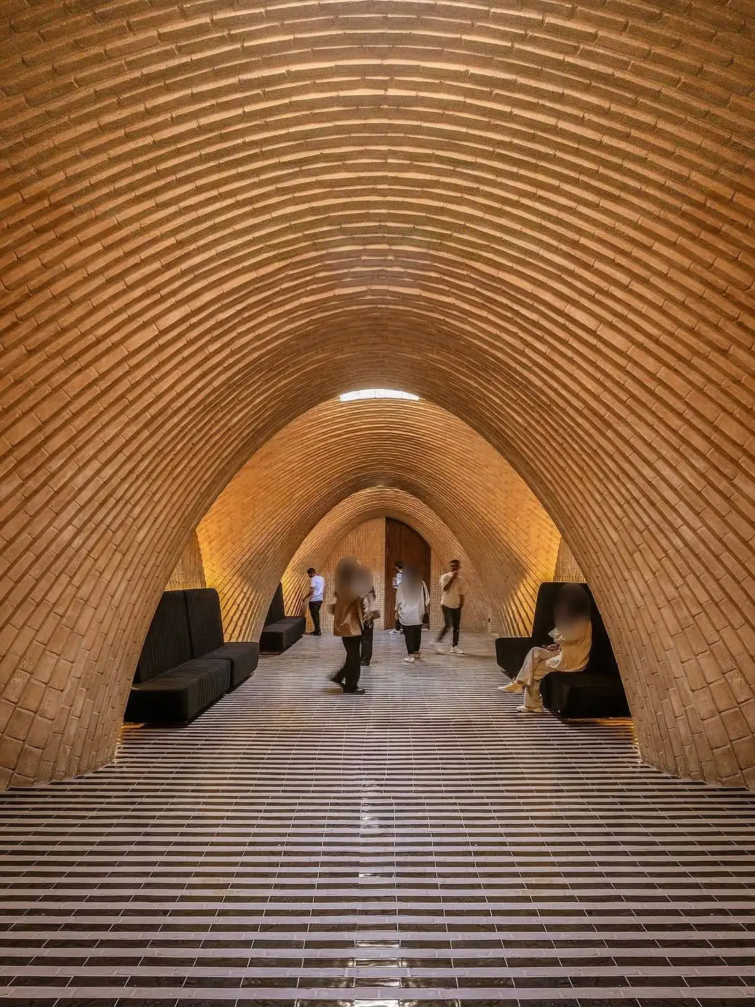 تصاویر؛ احیای معماری ایرانی در قلب شیراز؛ بوتیک هتل سنگ سیاه