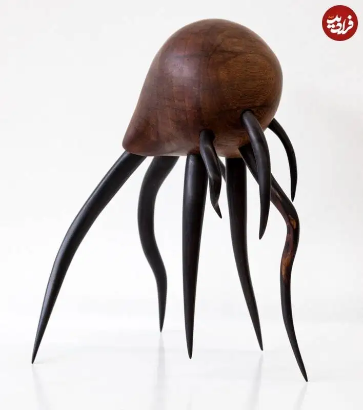 تصاویر؛ هنرمند آفریقایی که از چوب، «جانوران آخرالزمانی» می سازد