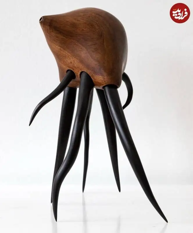 تصاویر؛ هنرمند آفریقایی که از چوب، «جانوران آخرالزمانی» می سازد