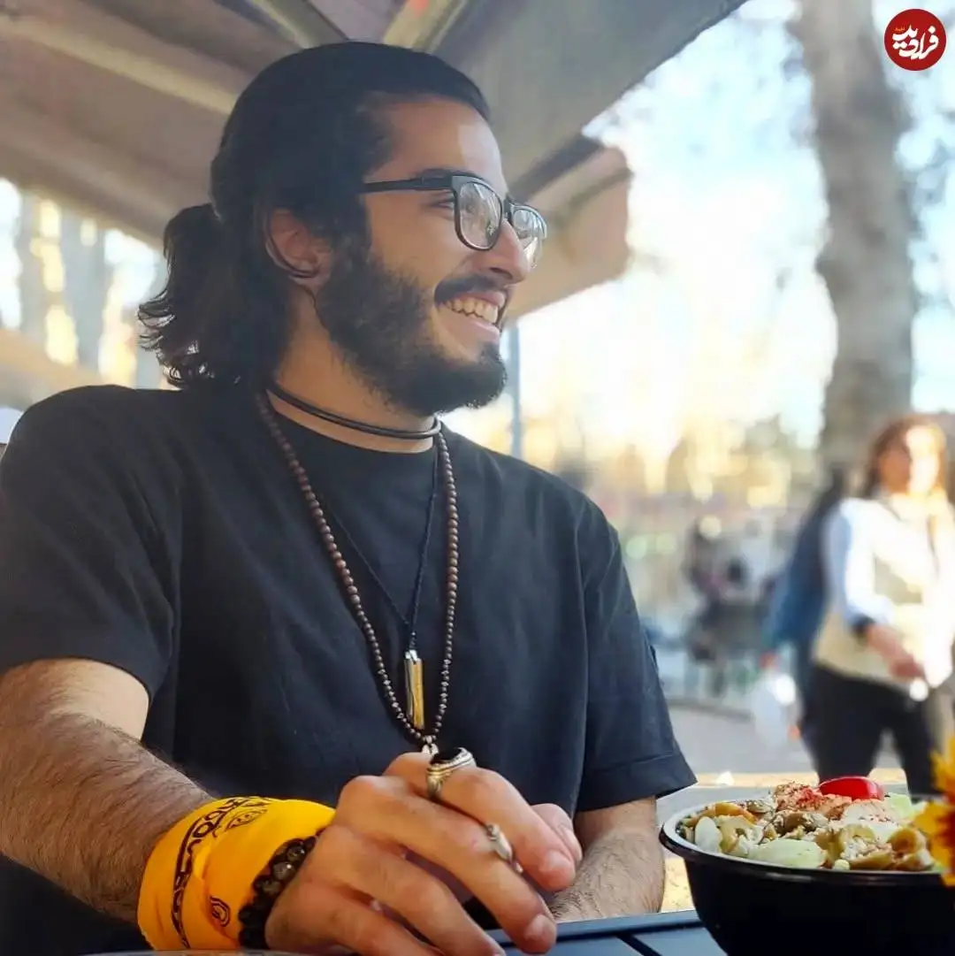 عکس؛ سفر در زمان؛ «یوسف کمیل، پسر ضیا» سریال طوبی در 27 سالگی؛ سال 1402