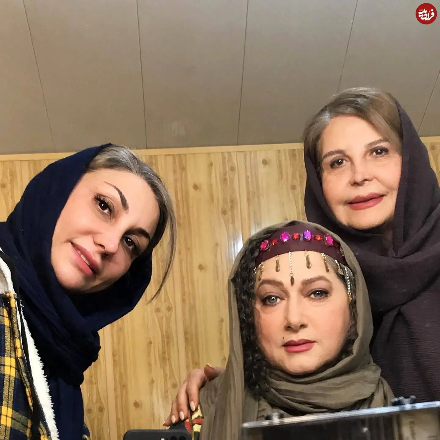 عکس؛ سفر در زمان؛ «سیمین، مادر خوانده فخرالدین» سریال طوبی در 61 سالگی؛ سال 1401