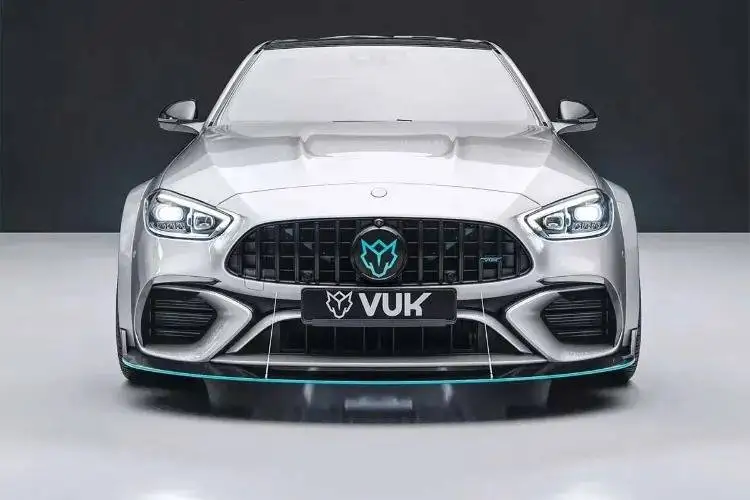 تصاویر؛ مرسدس c63 amg سرانجام به پیشرانه v8 مجهز شد!
