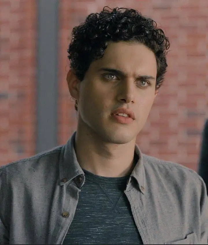 تصاویر؛ عکس های شخصی، زندگی خصوصی و بیوگرافی آریا شاه قاسمی