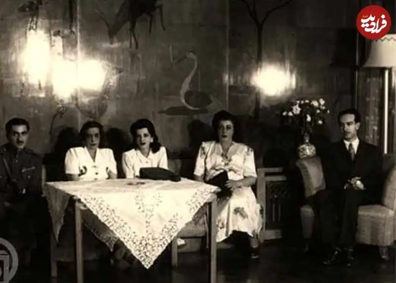 عکس؛ سفر به تاریخ؛ همسران دوم و سوم رضاخان در یک قاب؛ سال 1324