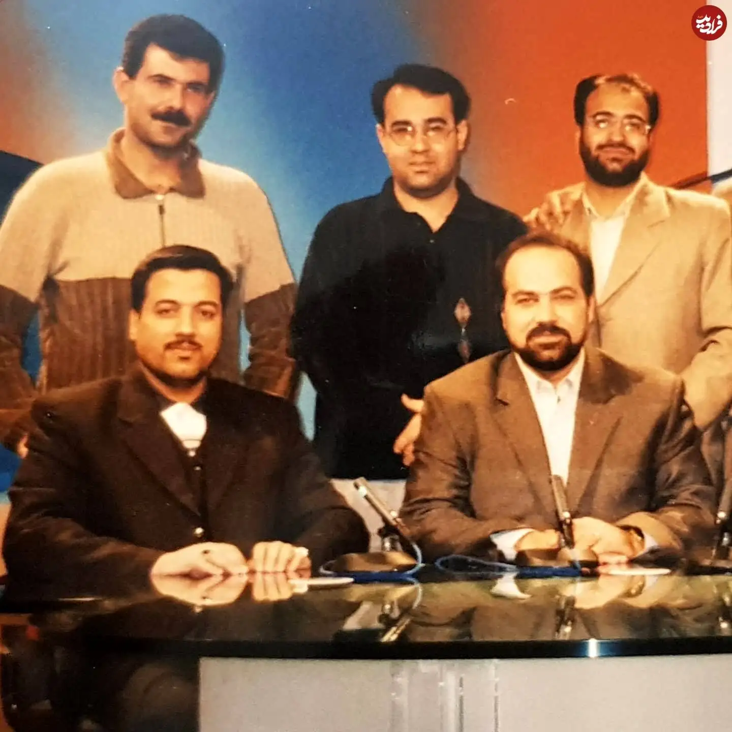 عکس؛ سفر در زمان؛ «مازیار ناظمی و محمود معصومی» در اتاق خبر تلویزیون؛ دهه 70