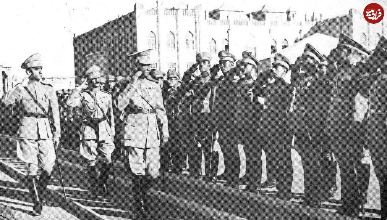 عکس؛ سفر در زمان؛ رضاخان در حال سان دیدن از دانشکده افسری؛ دهه 1310