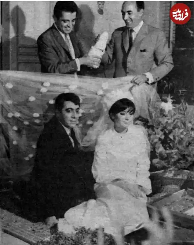 عکس؛ سفر به تاریخ؛ «اکبر گلپایگانی» (گلپا) و همسرش «گلی خانم» سر سفرۀ عقد