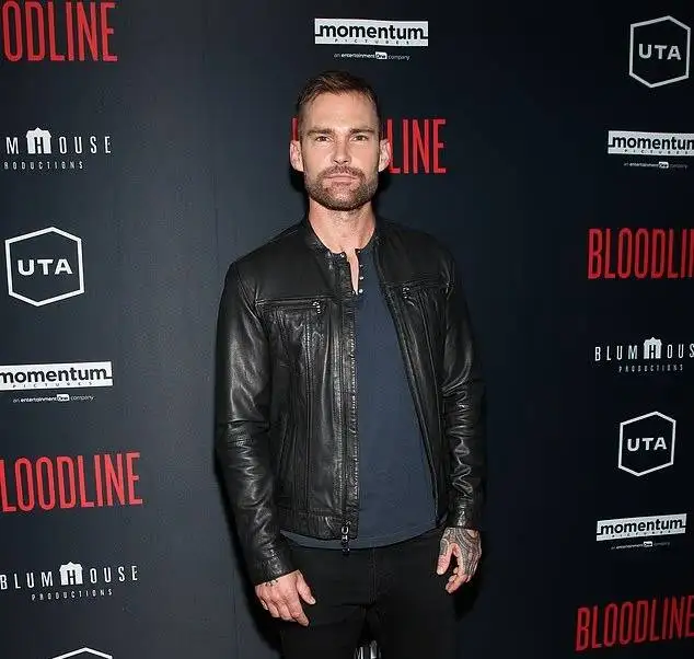 فاش شدن درآمد 6 رقمی ستاره فیلم های american pie در جریان طلاق از همسرش