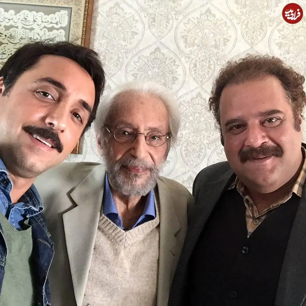 عکس؛ سفر در زمان؛ «امیرحسین رستمی، هومن برق نورد و جمشید مشایخی» در پشت صحنه سریال پادری؛ سال 95
