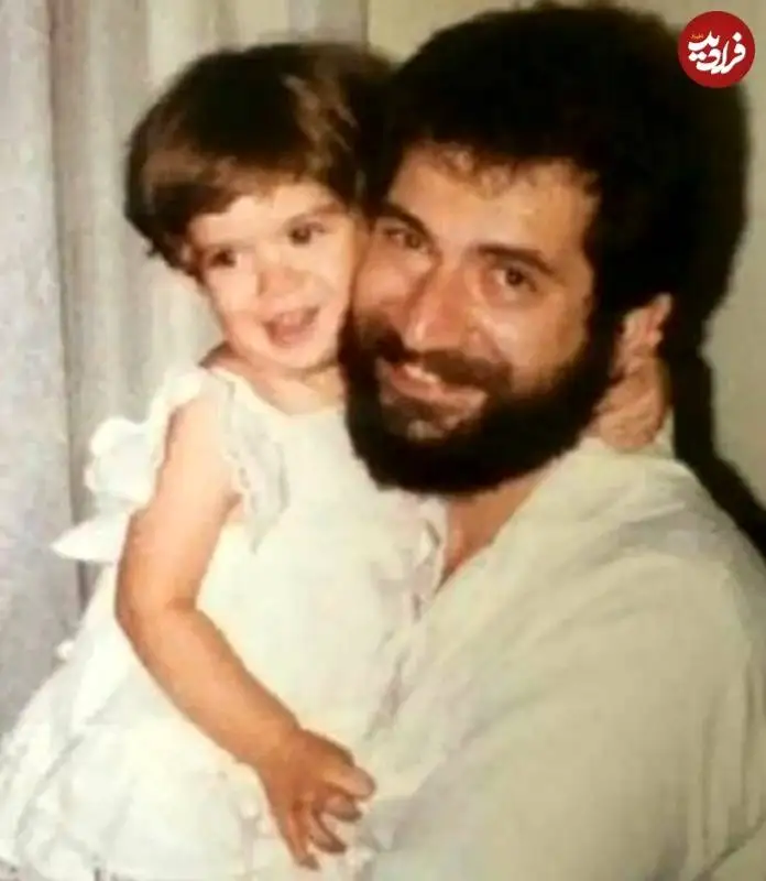 عکس؛ سفر به تاریخ؛ چهرۀ «ستاره پسیانی» در 3 سالگی در آغوش پدرش «آتیلا»
