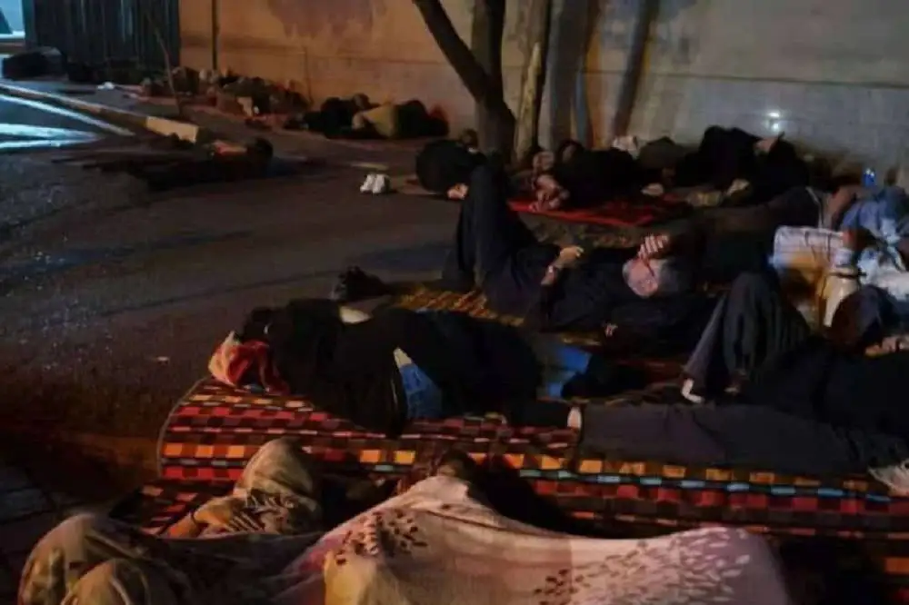 ماجرای صف غیرعادی و شبانه مردم در اقدسیه!