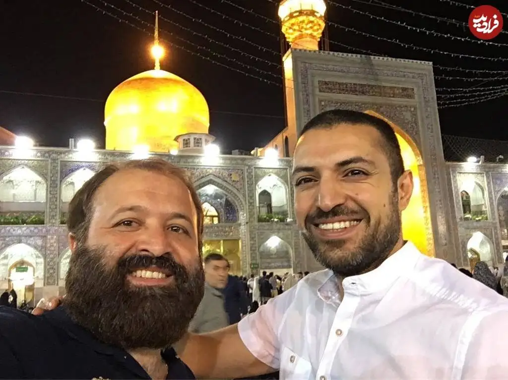 عکس؛ سفر در زمان؛ «اشکان خطیبی و بازیگر سریال نون خ» در کنار حرم امام رضا؛ سال 96