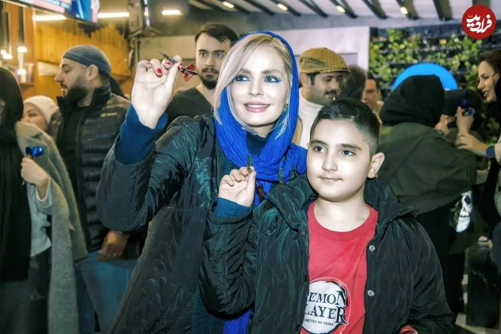 عکس| سفر در زمان؛ «مرضیه» سریال آوای باران در کنار پسرش در 44 سالگی