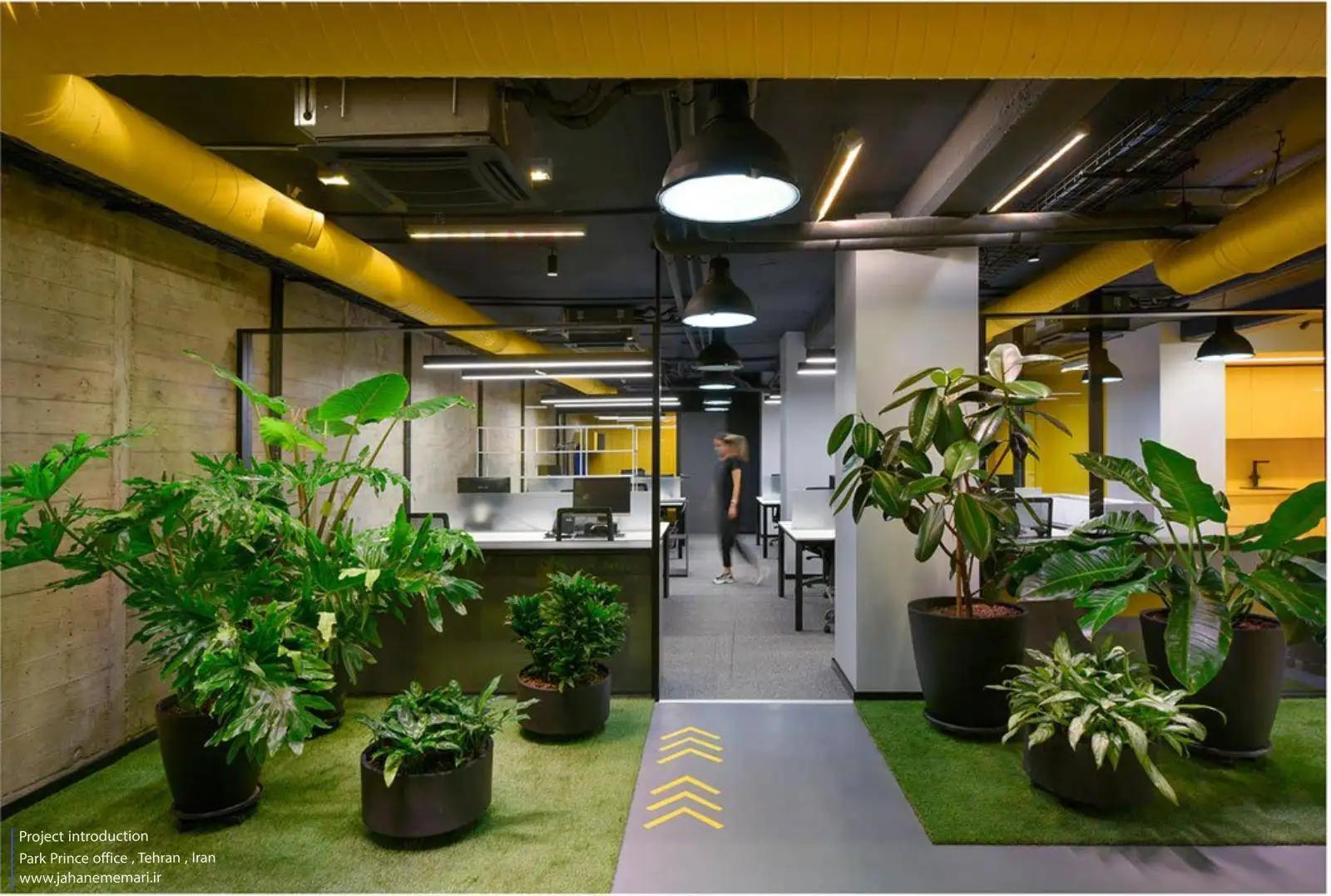 تصاویر؛ یک انبار بتنی قدیمی در تهران؛ فینالیست جایزه معمار