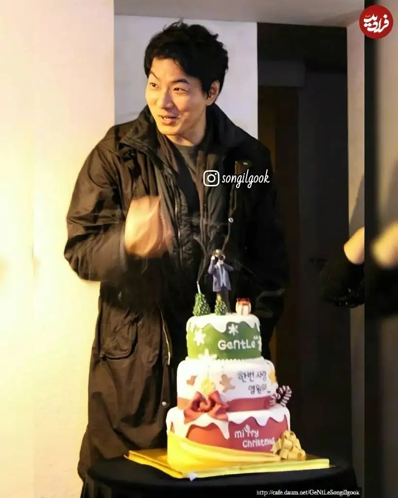 عکس| سفر در زمان؛ بازیگر نقش «جومونگ» در جشن تولد 41 سالگی؛ اش؛ سال 1392