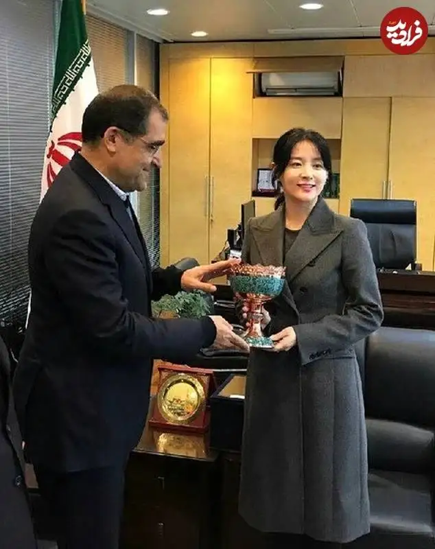 عکس| سفر به تاریخ؛ «قاضی زاده هاشمی، وزیر بهداشت روحانی» در کنار «یانگوم»؛ 8 سال قبل