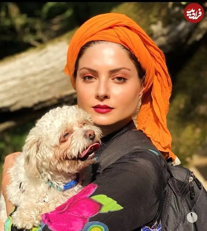 عکس| سفر زمان؛ چهرۀ «فریبا» (سریال از سرنوشت) در 48 سالگی در کنار حیوان خانگی اش