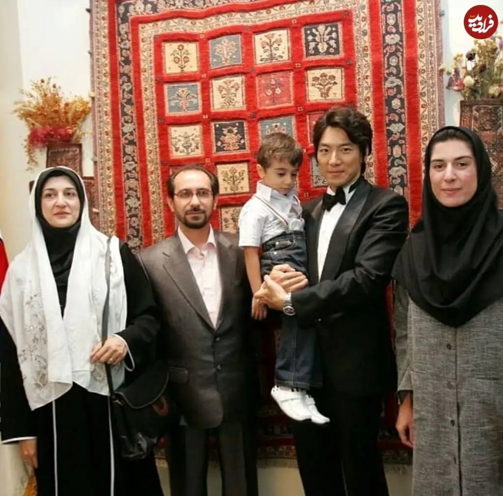 تصویر| سفر در زمان؛ عکس یادگاری «جومونگ» با گروه دوبله ایرانی اش در تهران؛ سال 88