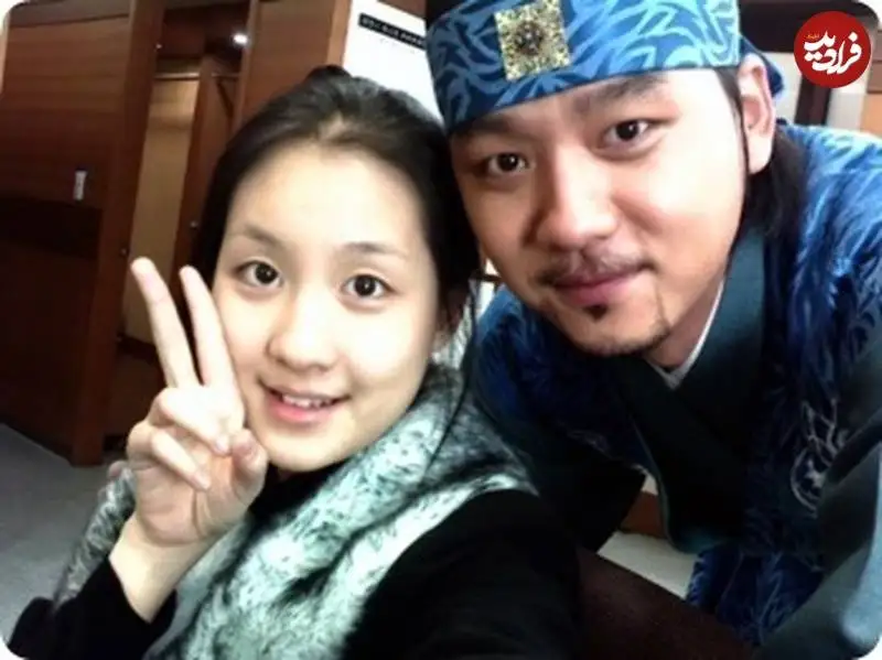 عکس| سفر به تاریخ؛ عکس یادگاری «تسو و سوریانگ» در پشت صحنه سریال «جومونگ»