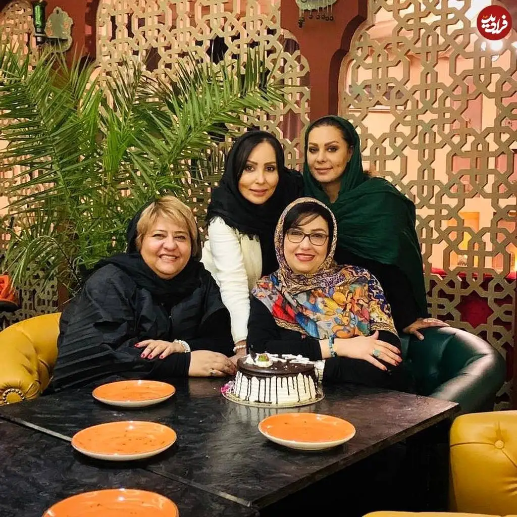 عکس| سفر در زمان؛ «سارا زن بهروز» سریال زیر آسمان شهر 1 در جشن تولد 44 سالگی اش