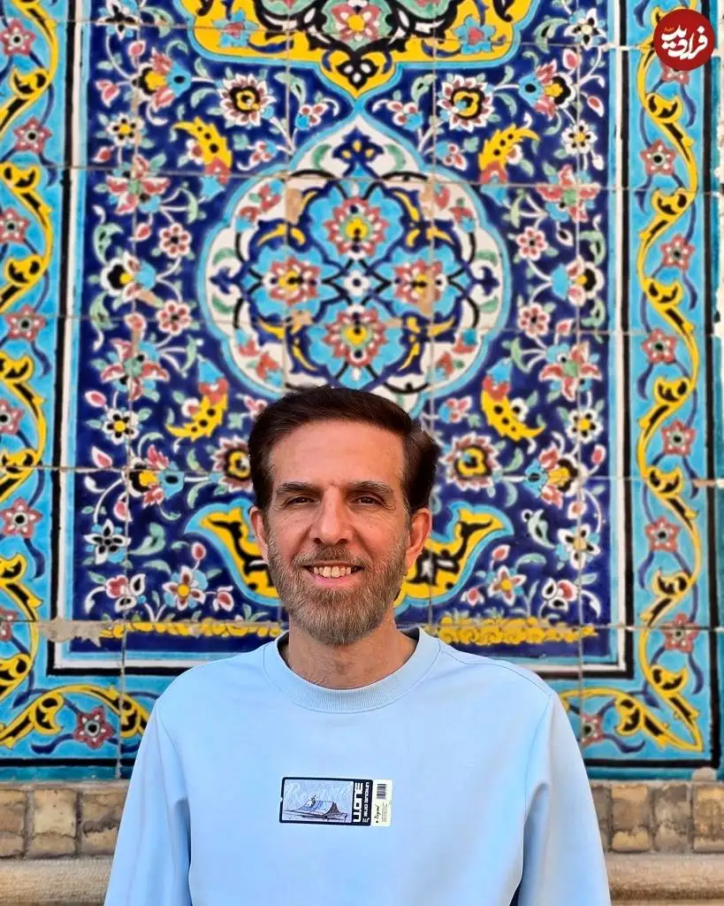 عکس| سفر در زمان؛ «کیومرث کرده» گزارشگر مشهور ورزشی تلویزیون در 62 سالگی