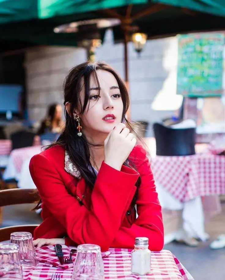 تصاویر؛ عکس های شخصی، زندگی خصوصی و بیوگرافی ژانگ یوشی