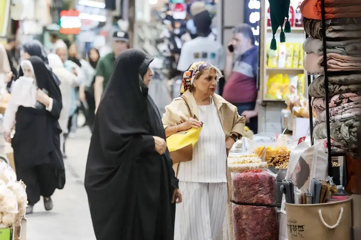 هم میهن: قانون حجاب در ایران فدرالی شد