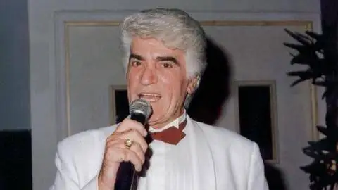 خانم ژاکلین! اون پرنده خود شما بودی که از همه بریدی