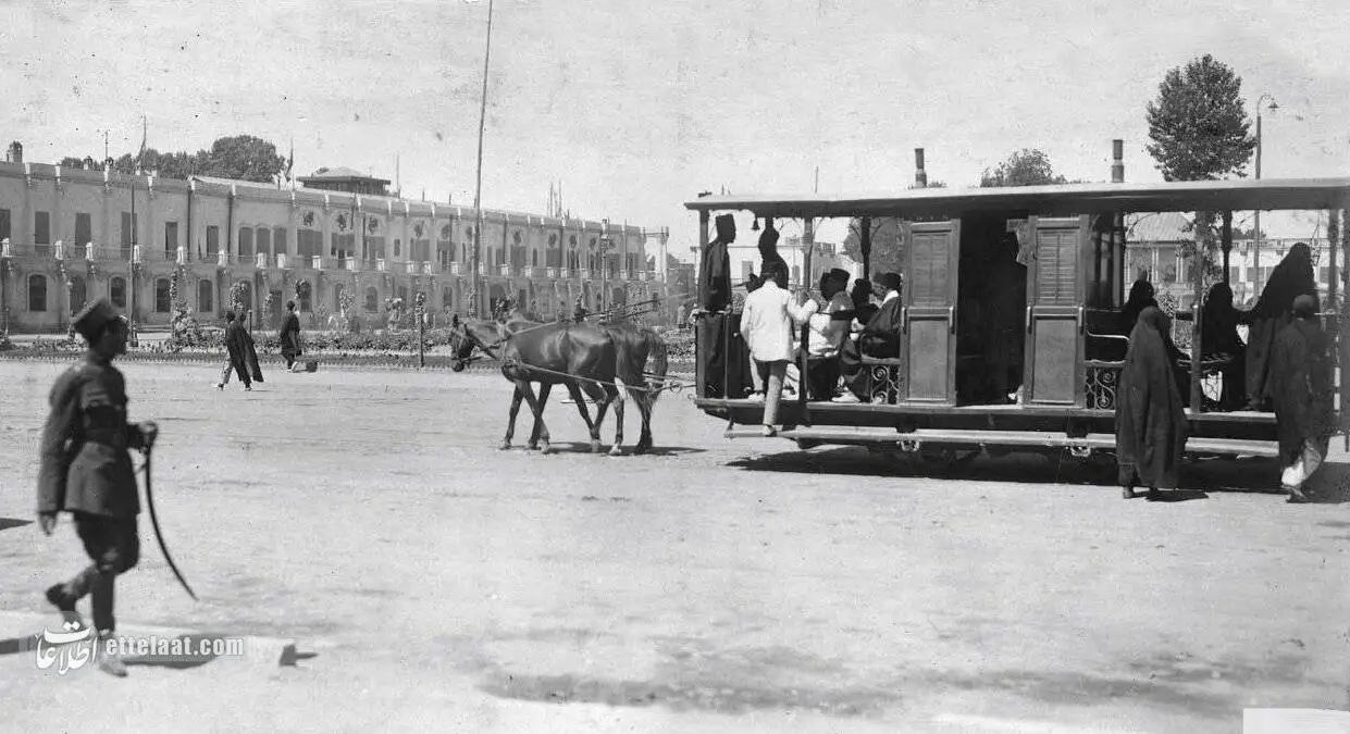 عکس؛ سفر در زمان؛ 100 سال پیش چند خودرو و موتور در تهران تردد می کردند؟