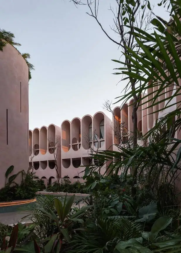 تصاویر؛ معماری منحصربه فرد ساختمان مکزیکی با الهام از «برج بابِل»