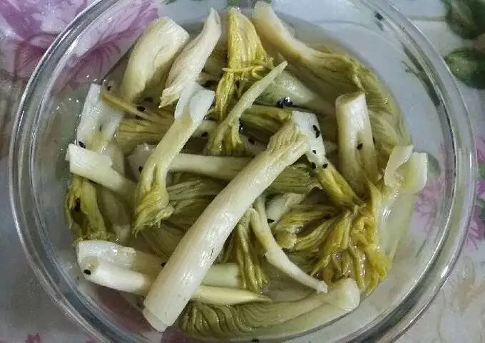 طرز تهیه خانگی ترشی خوشمزه کنگر