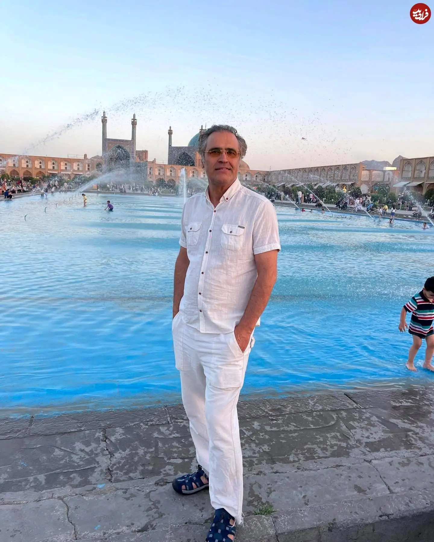 عکس| سفر در زمان؛ «سرگرد صداقت» سریال ستایش 3 در اصفهان در 60 سالگی