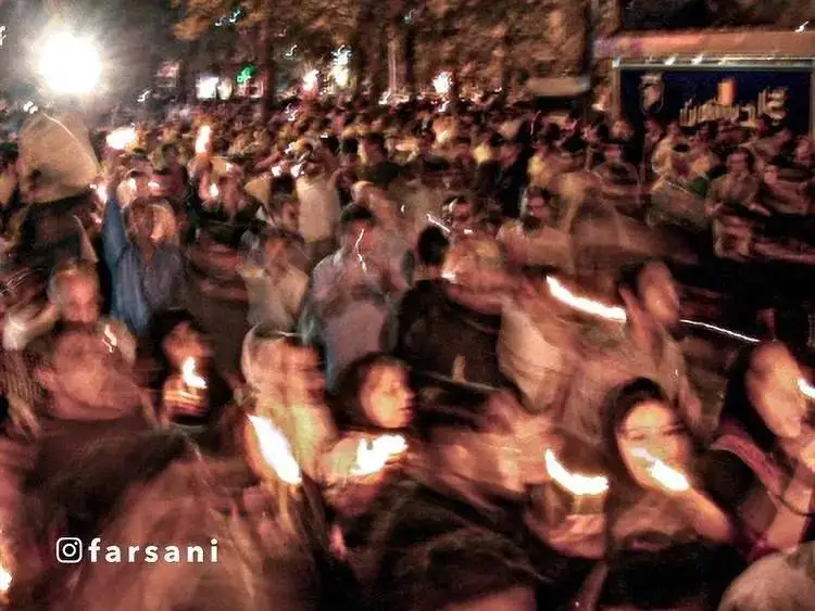 تصاویر؛ سفر در زمان؛ ابراز همدردی مردم تهران با قربانیان حملات 11 سپتامبر